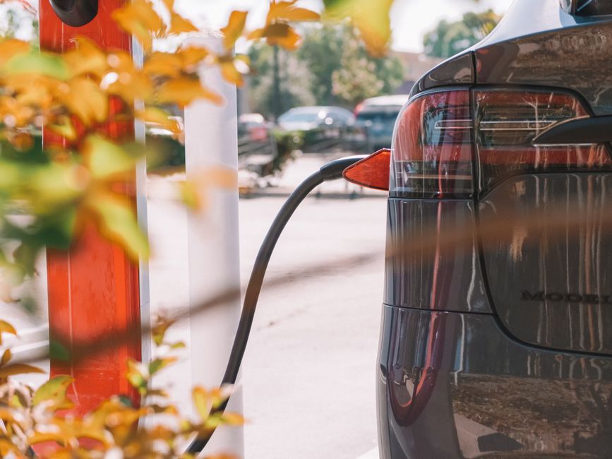 Belkin BoostCharge Wireless Car Charger (WIC004btBK) Review