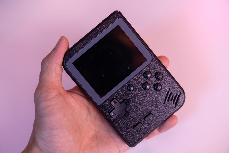 RG405V Retro Handheld Game Console Review &#8211; 3154 Classic Games!