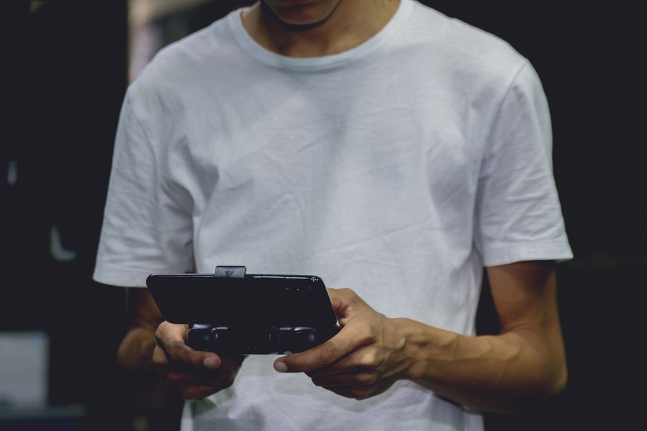 Flydigi Wasp Feelers 5 (YF4253S) Review: Enhanced Mobile Gaming Experience?