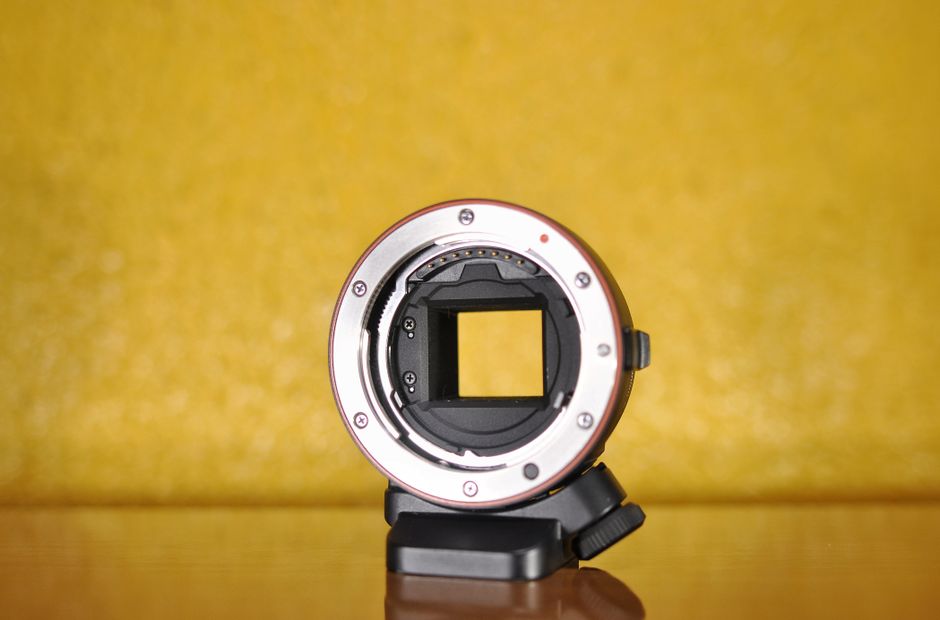 Mount Adapter EF-EOS R Black (2971C002) Review