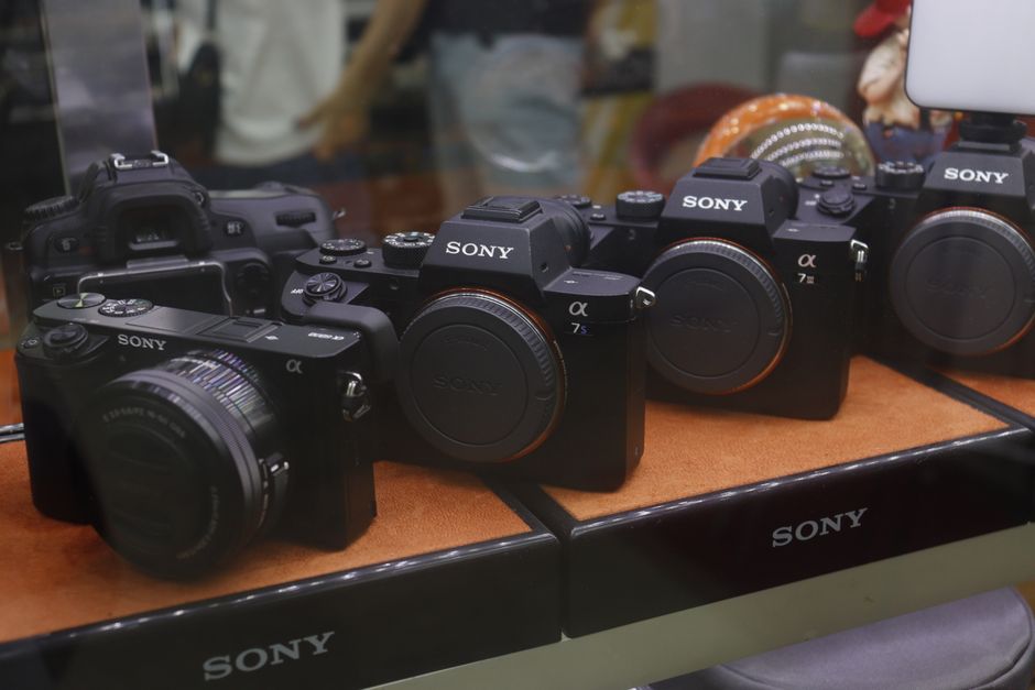 Sony Alpha 6400 (ILCE-6400/B) Review: A Comprehensive Look