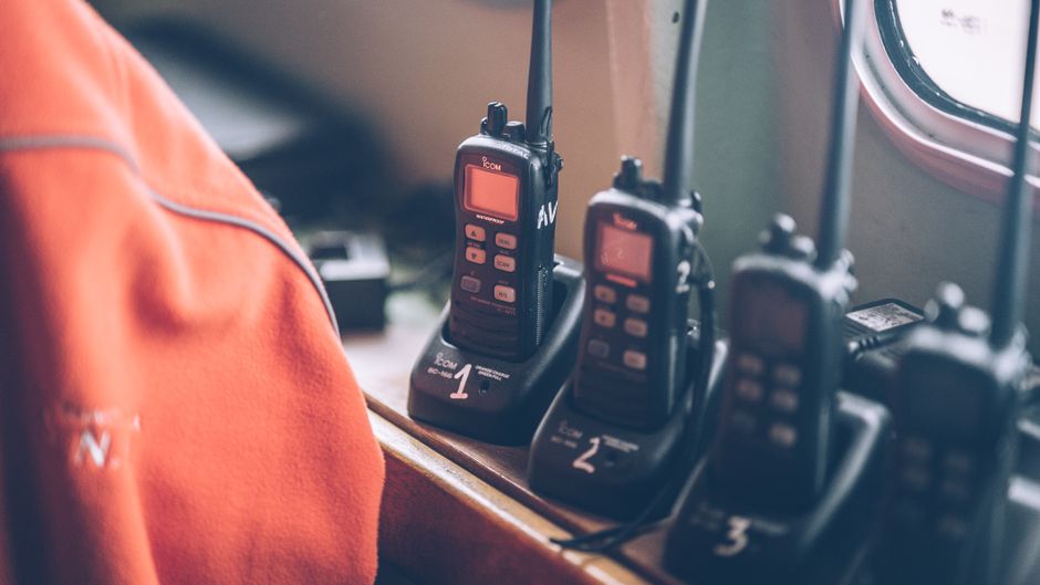 Premium 10W Wireless Two Way Radio Review &#8211; 10-15 KM Range Walkie Talkie